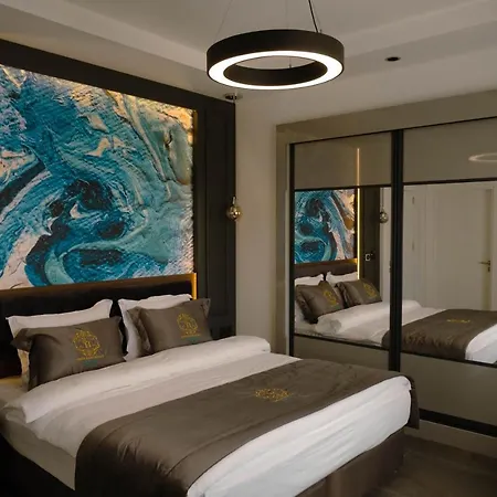 Serife Hanim Konagi 3*